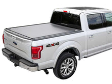 Cargar imagen en el visor de la galería, Tapa Para Cajón de Pick-Up Retrax Tipo Santa Maria Hilux Nacional 2006 - 2020