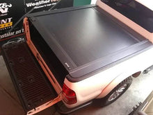 Cargar imagen en el visor de la galería, Tapa Para Cajón de Pick-Up Retrax Retractil Toyota Hilux Importada Dubai 2016-2020